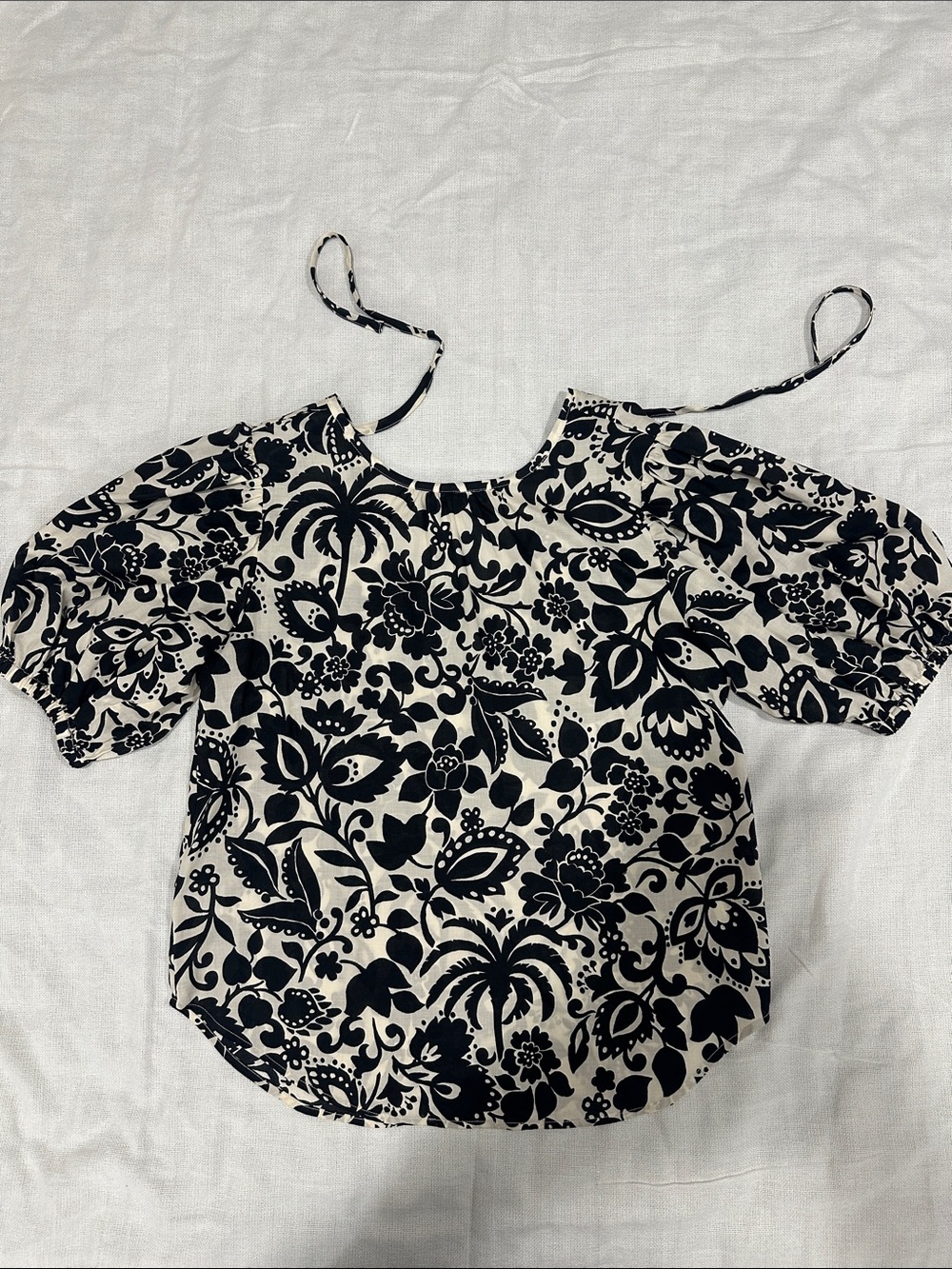 Ann Taylor Black & Cream Floral Blouse with Tie in Back, Size S